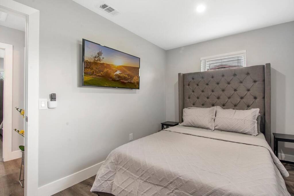Modern Getaway Near The Beach With Room For A Boat Уест Палм Бийч Екстериор снимка